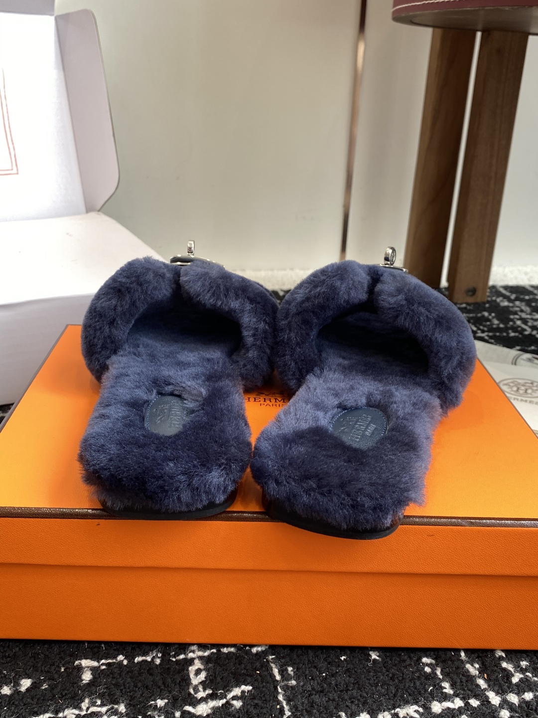 东莞代购级（⚠️官网同步✈️盒包装）爱马仕Hermes 25ss 泰迪毛拖，各大网咖主推款，顶级品质蓬松