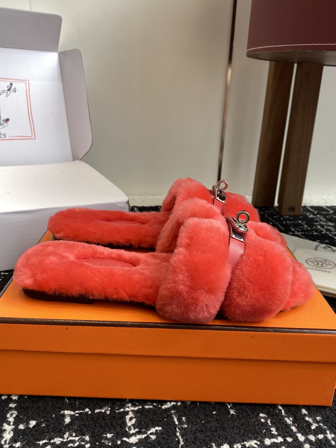 东莞代购级（⚠️官网同步✈️盒包装）爱马仕Hermes 25ss 泰迪毛拖，各大网咖主推款，顶级品质蓬松