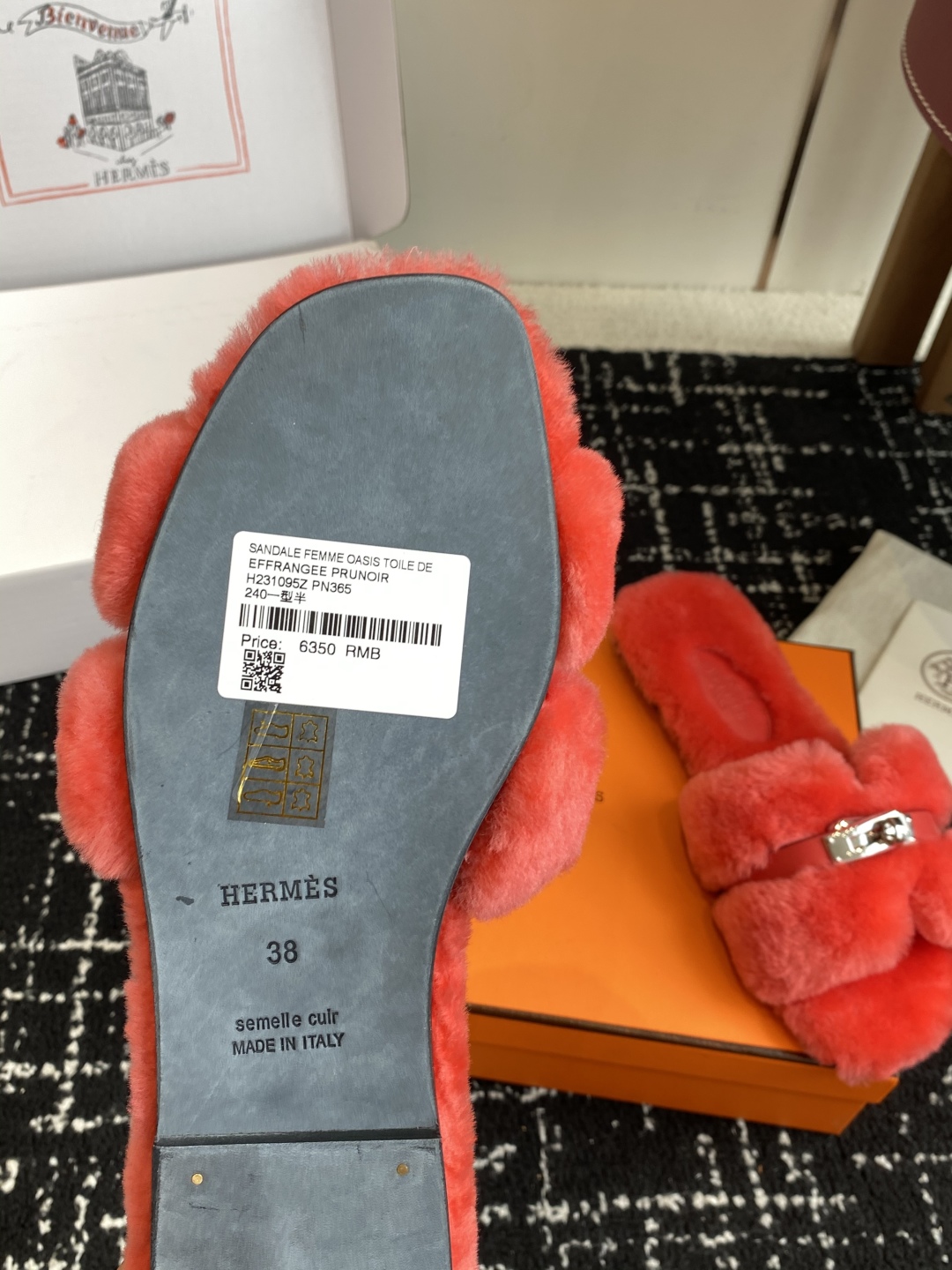 东莞代购级（⚠️官网同步✈️盒包装）爱马仕Hermes 25ss 泰迪毛拖，各大网咖主推款，顶级品质蓬松