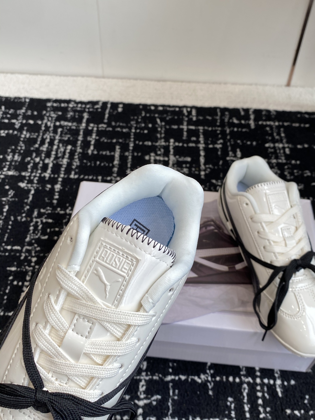 代购级Rose x Puma Speedcat 联名款 极速赛车系列彪马低帮生活休闲鞋 时尚与运动的完美