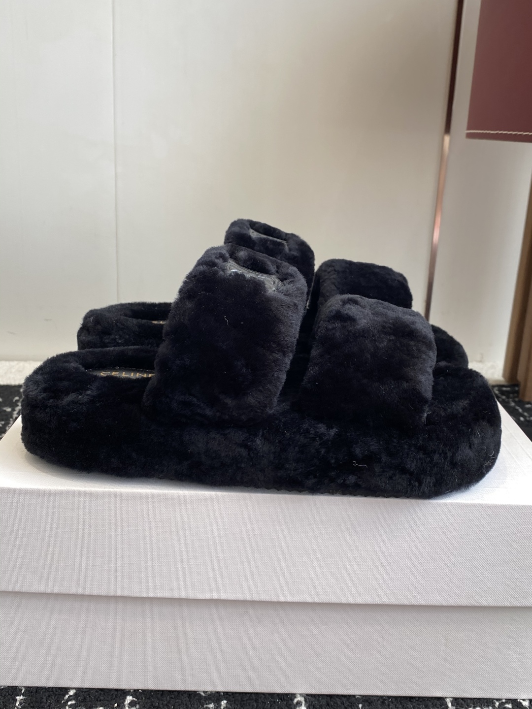 Celine 25SS New Winter Lambswool Slippers - Cozy & Luxurious 3 cmp i1757435009415 4009 0 1