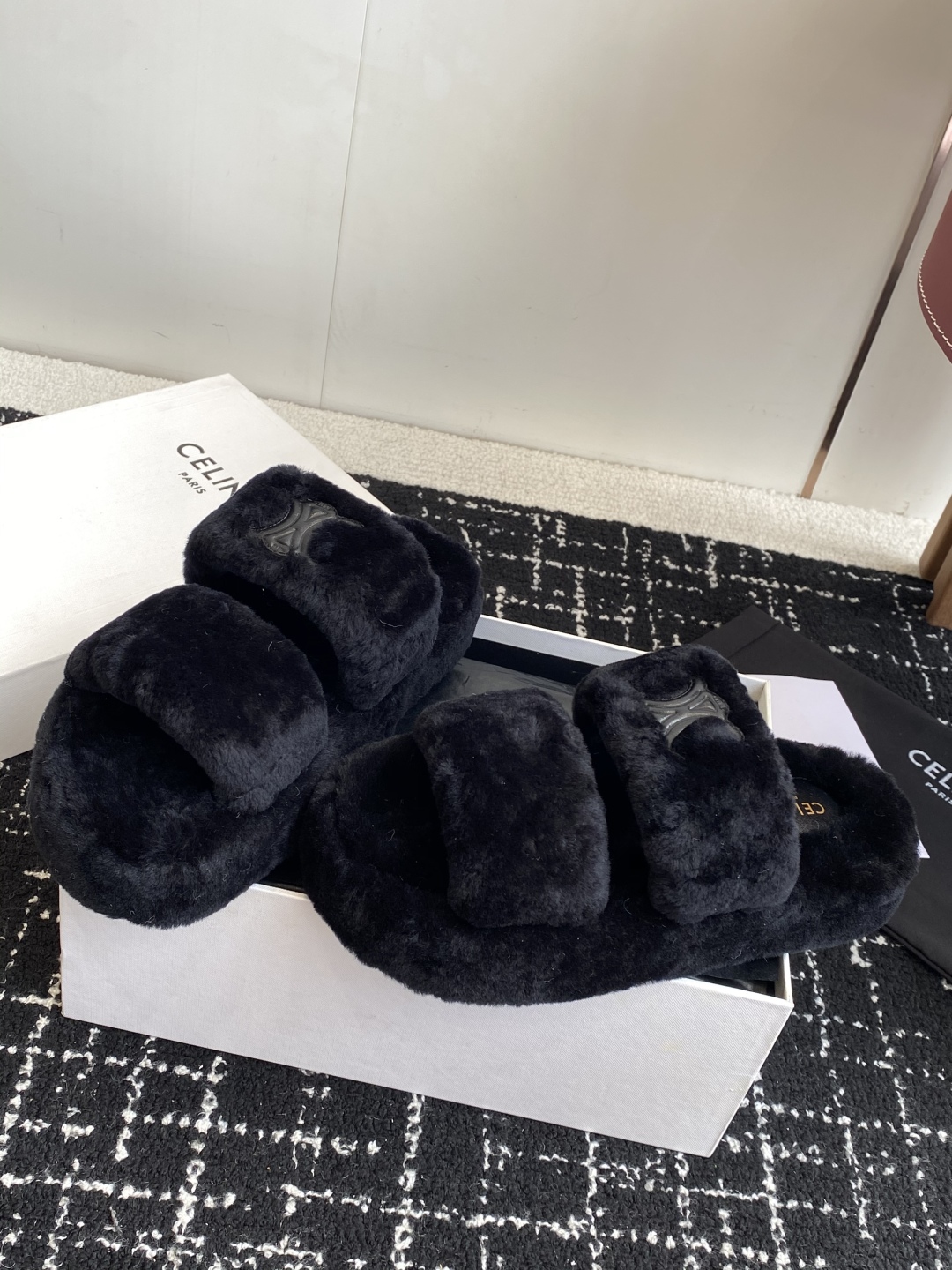 Celine 25SS New Winter Lambswool Slippers - Cozy & Luxurious 4 cmp i1757435009464 5781 0 2