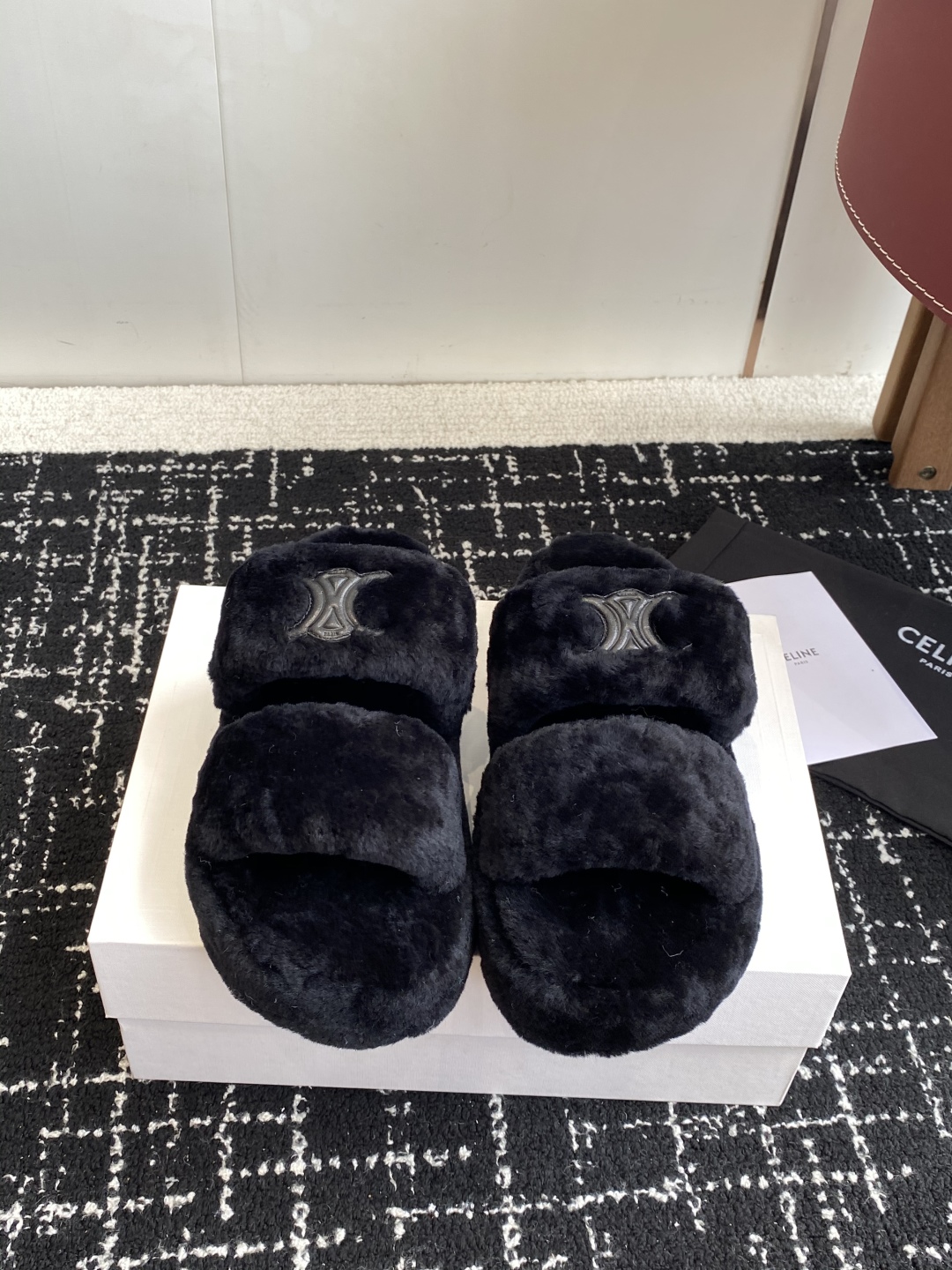 Celine 25SS New Winter Lambswool Slippers - Cozy & Luxurious 2 cmp i1757435017084 2543 0 0