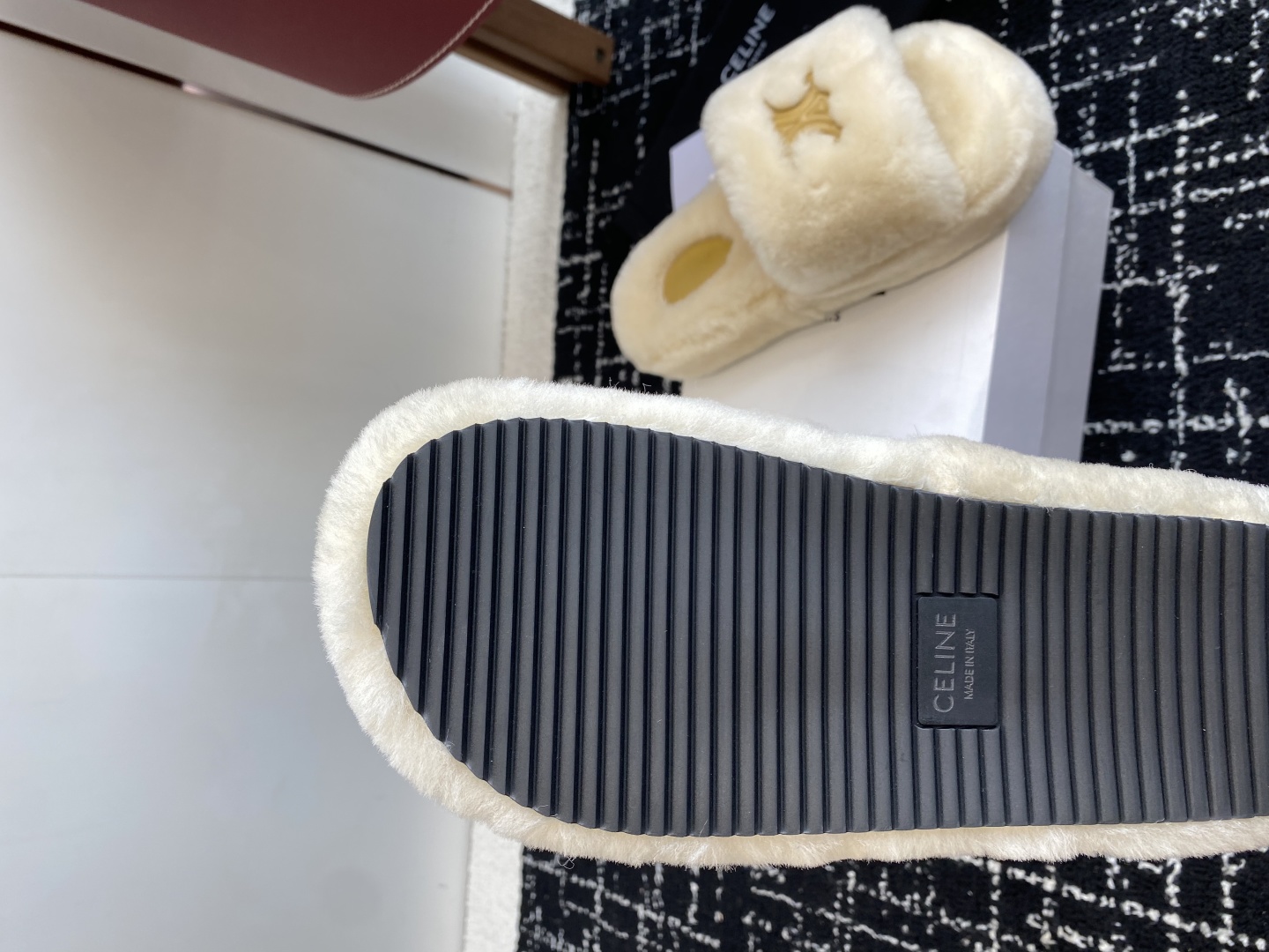 Celine 25SS New Winter Lambswool Slippers - Cozy & Chic, Sizes 35-41 10 cmp i1757435148013 7999 0 8