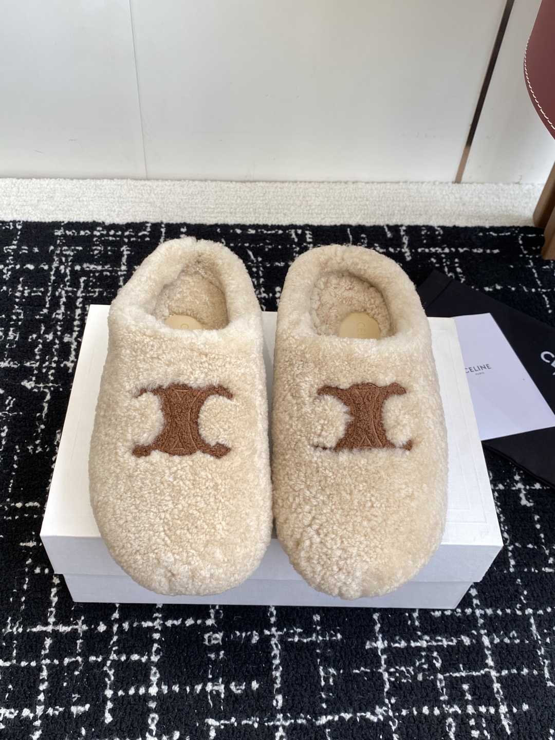 Celine Women's Shearling Wool Slip-On Slippers - Cozy & Stylish 2 cmp i1757435283501 8299 0 0