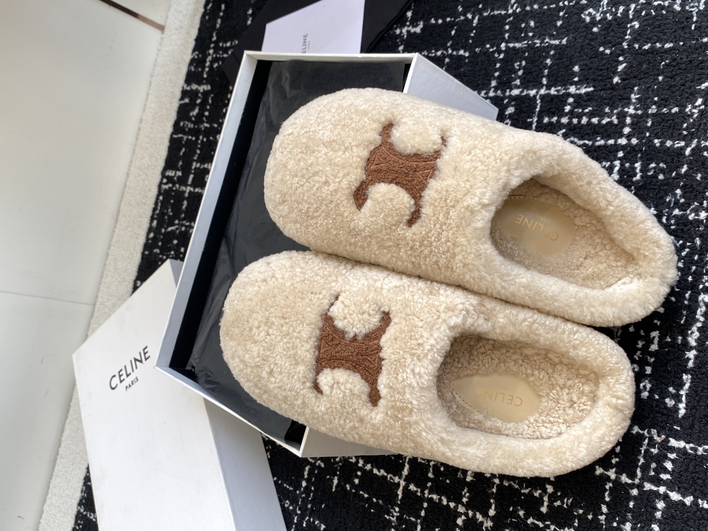 Celine Women's Shearling Wool Slip-On Slippers - Cozy & Stylish 5 cmp i1757435301557 1683 0 3