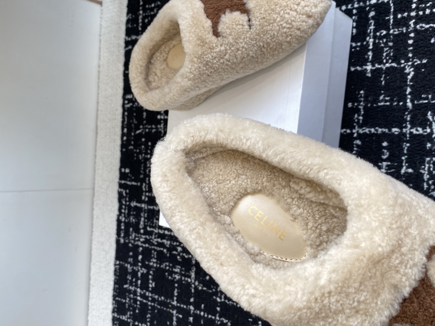 Celine Women's Shearling Wool Slip-On Slippers - Cozy & Stylish 8 cmp i1757435301572 5046 0 6