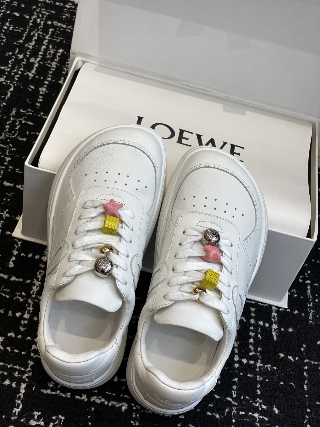 代购级LOEWE 罗意威 25ss秋冬 情侣款 新款Jambo板鞋绑带复古英伦风小白鞋休闲鞋 市场高品质