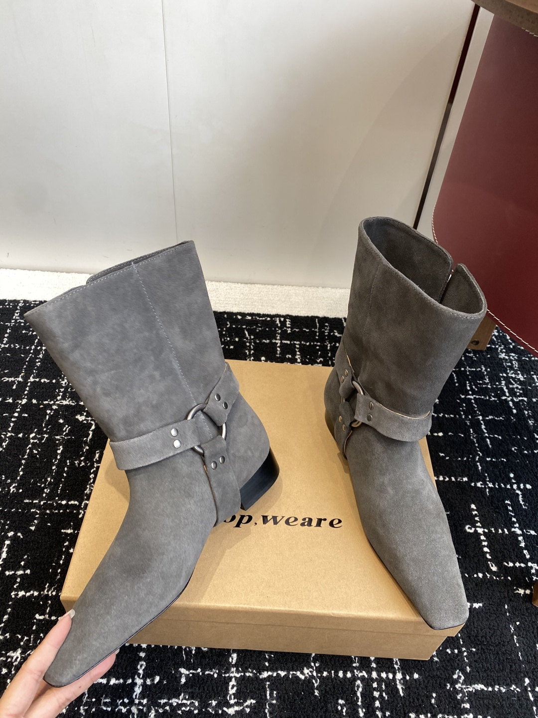 代购级韩国 shop weare 25ss 小方头短靴鞋面高丝光小牛麂皮 小牛皮，内里水染牛皮，意大利真