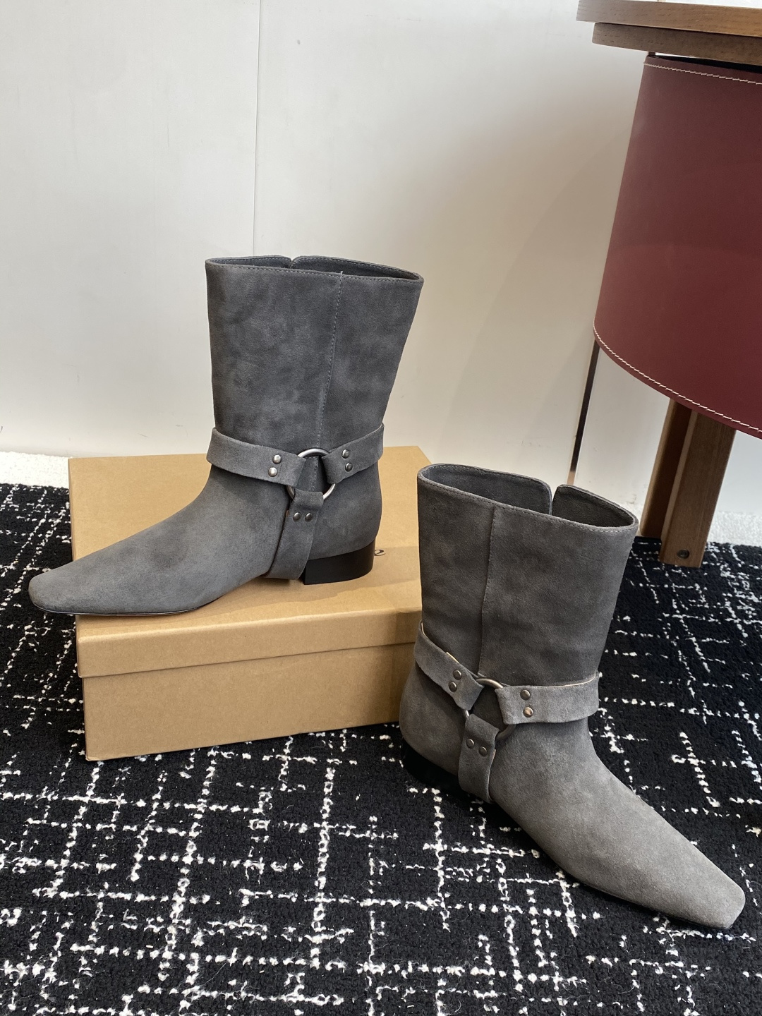 代购级韩国 shop weare 25ss 小方头短靴鞋面高丝光小牛麂皮 小牛皮，内里水染牛皮，意大利真