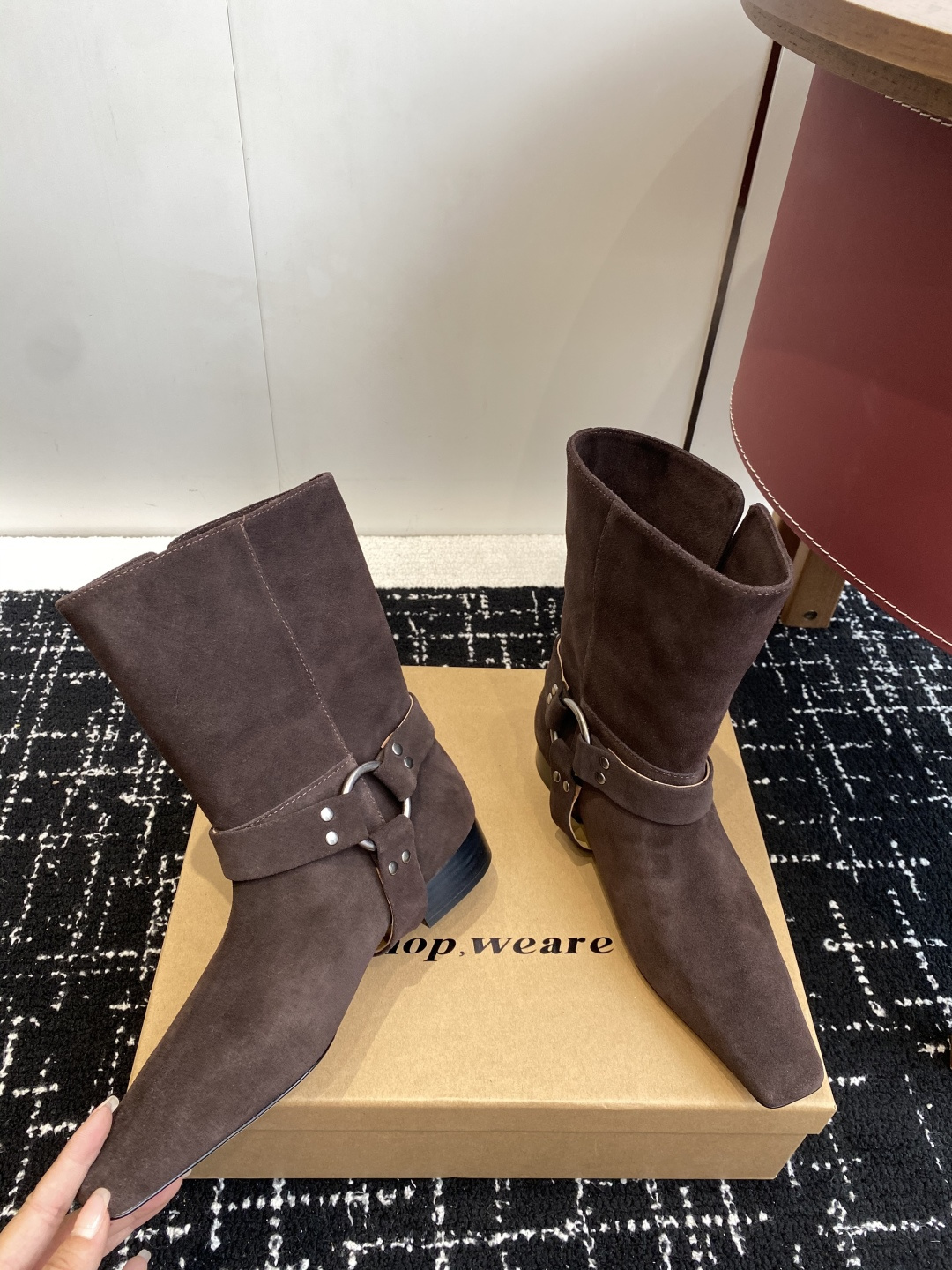 代购级韩国 shop weare 25ss 小方头短靴鞋面高丝光小牛麂皮 小牛皮，内里水染牛皮，意大利真