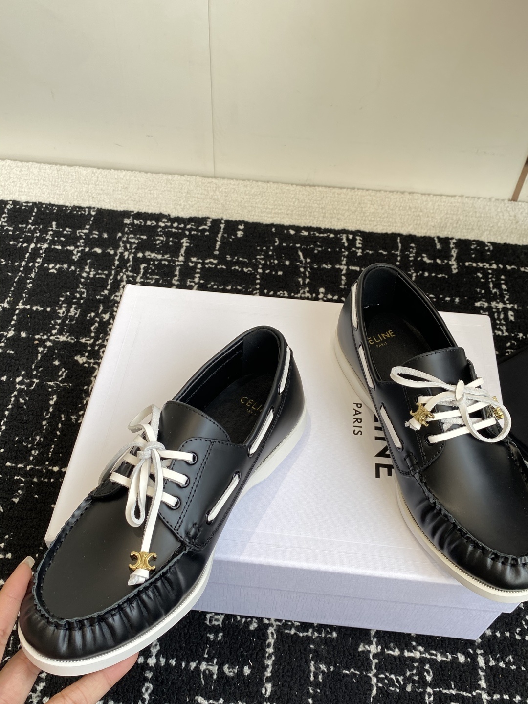 代购级Celine 25ss 新款 一脚蹬乐福鞋今年必须要入手一双celine乐福鞋 ,复古风经典款 超