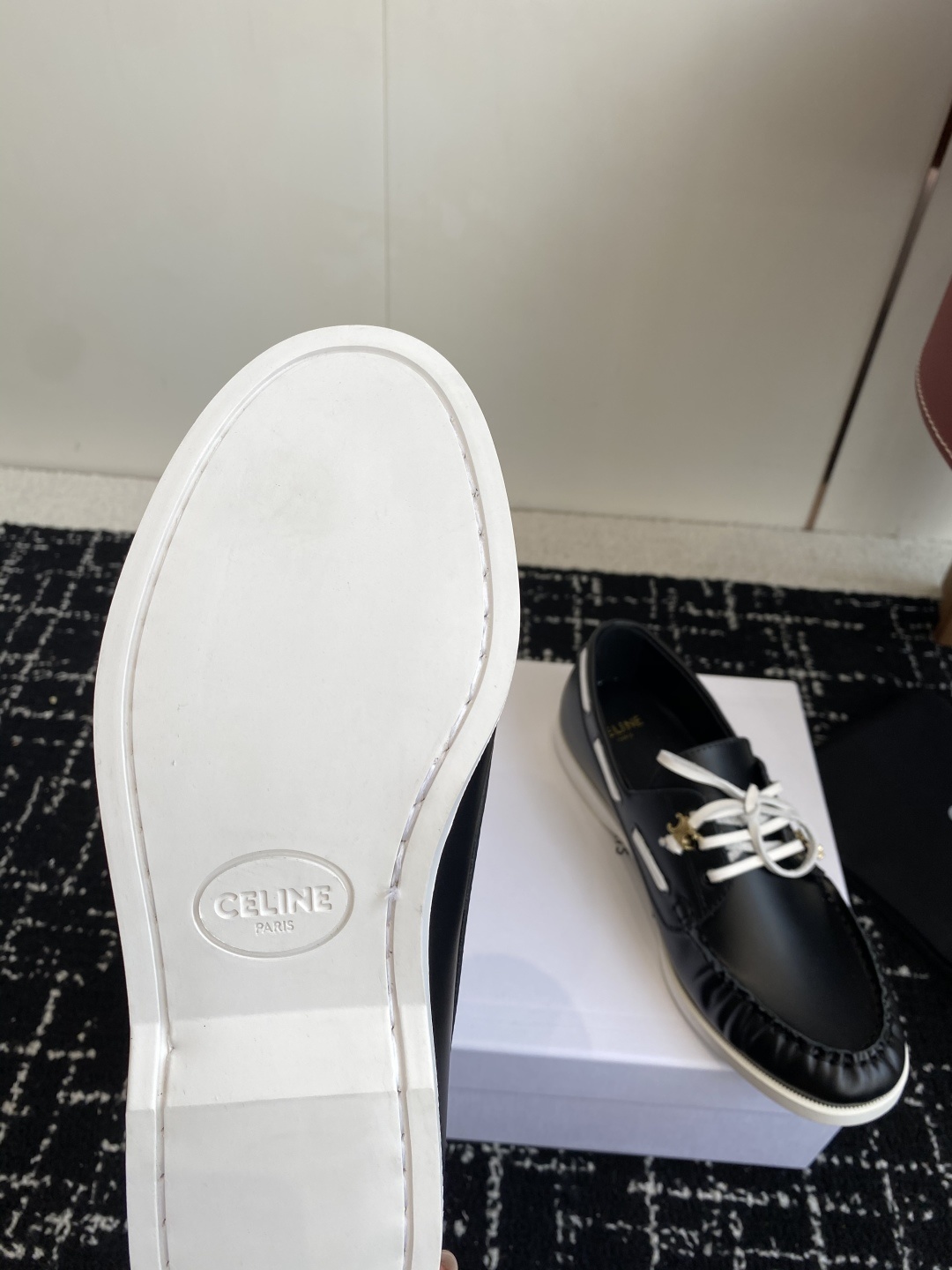 代购级Celine 25ss 新款 一脚蹬乐福鞋今年必须要入手一双celine乐福鞋 ,复古风经典款 超