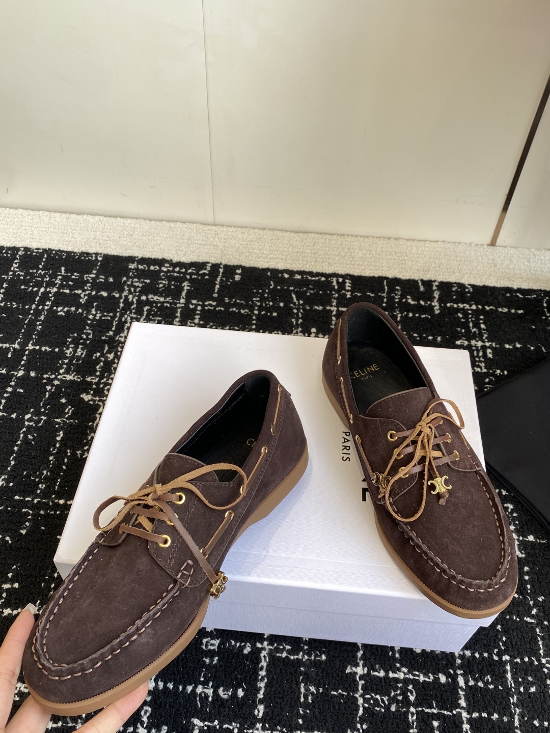 代购级Celine 25ss 新款 一脚蹬乐福鞋今年必须要入手一双celine乐福鞋 ,复古风经典款 超