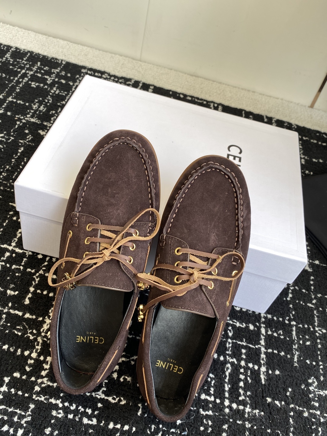 代购级Celine 25ss 新款 一脚蹬乐福鞋今年必须要入手一双celine乐福鞋 ,复古风经典款 超