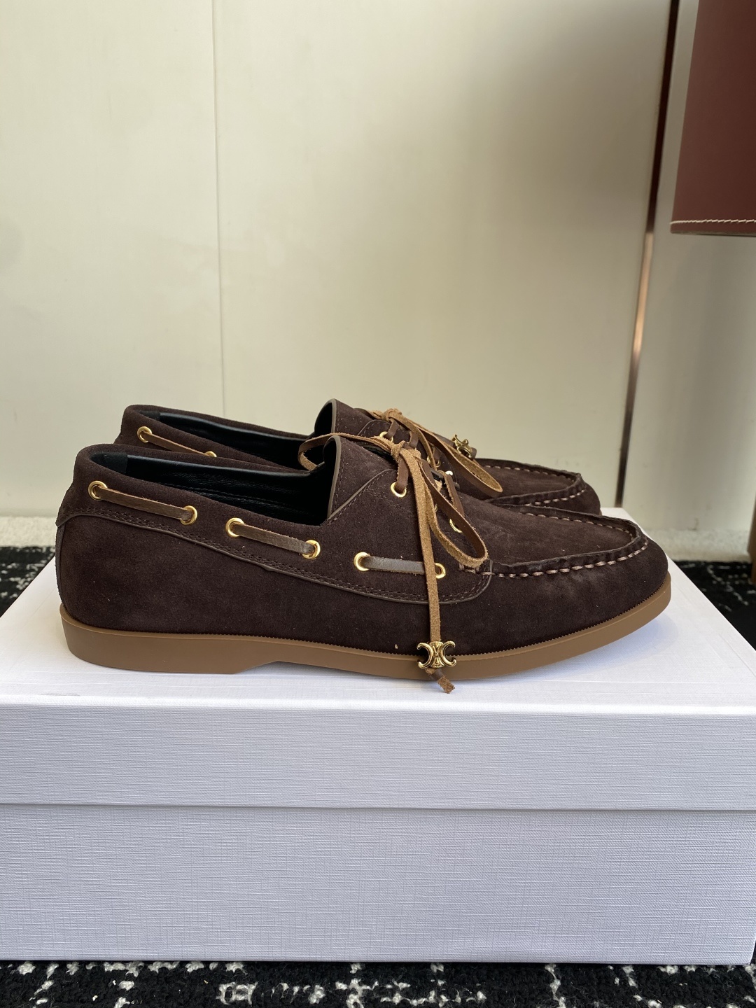 代购级Celine 25ss 新款 一脚蹬乐福鞋今年必须要入手一双celine乐福鞋 ,复古风经典款 超