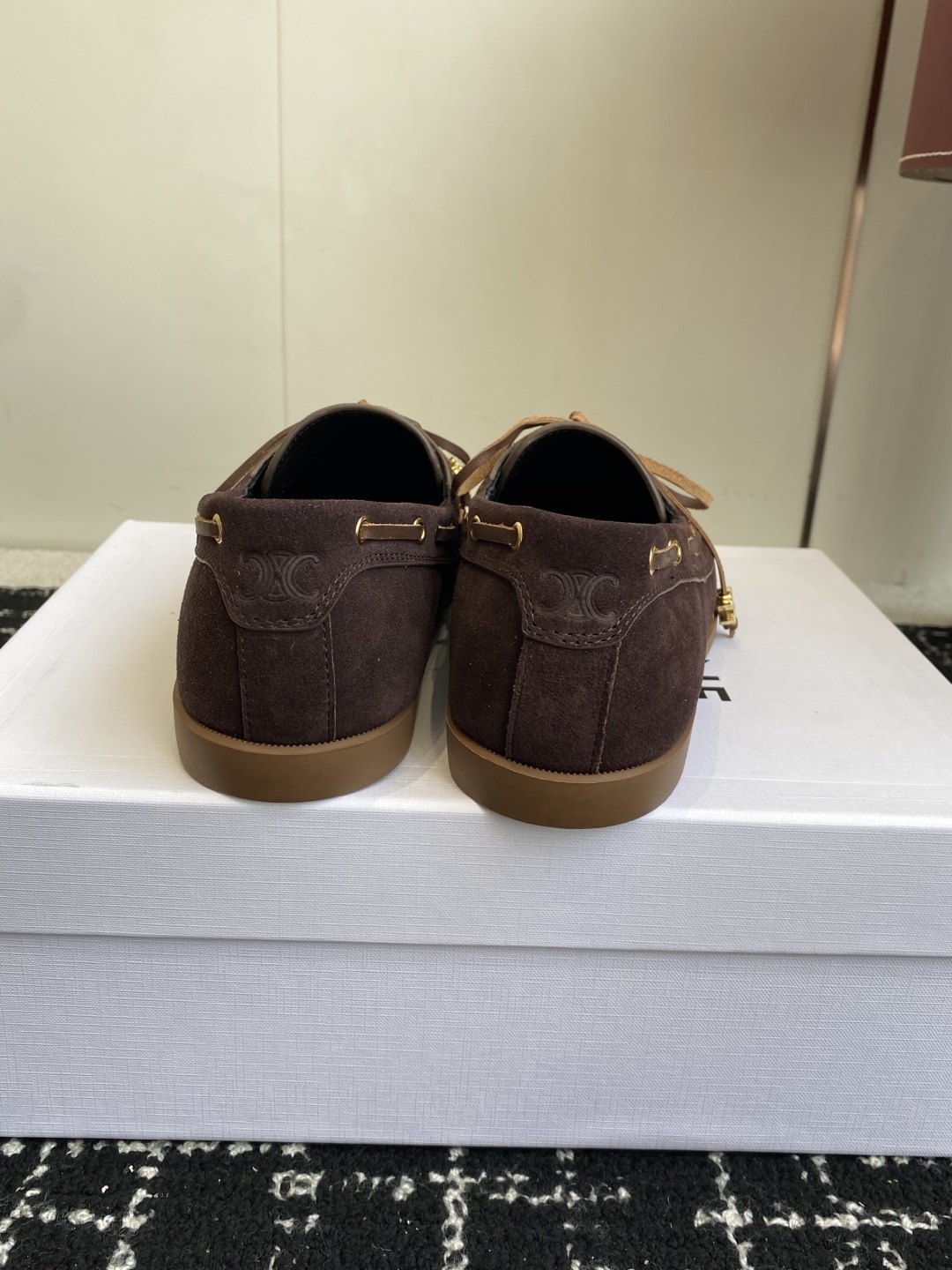 代购级Celine 25ss 新款 一脚蹬乐福鞋今年必须要入手一双celine乐福鞋 ,复古风经典款 超