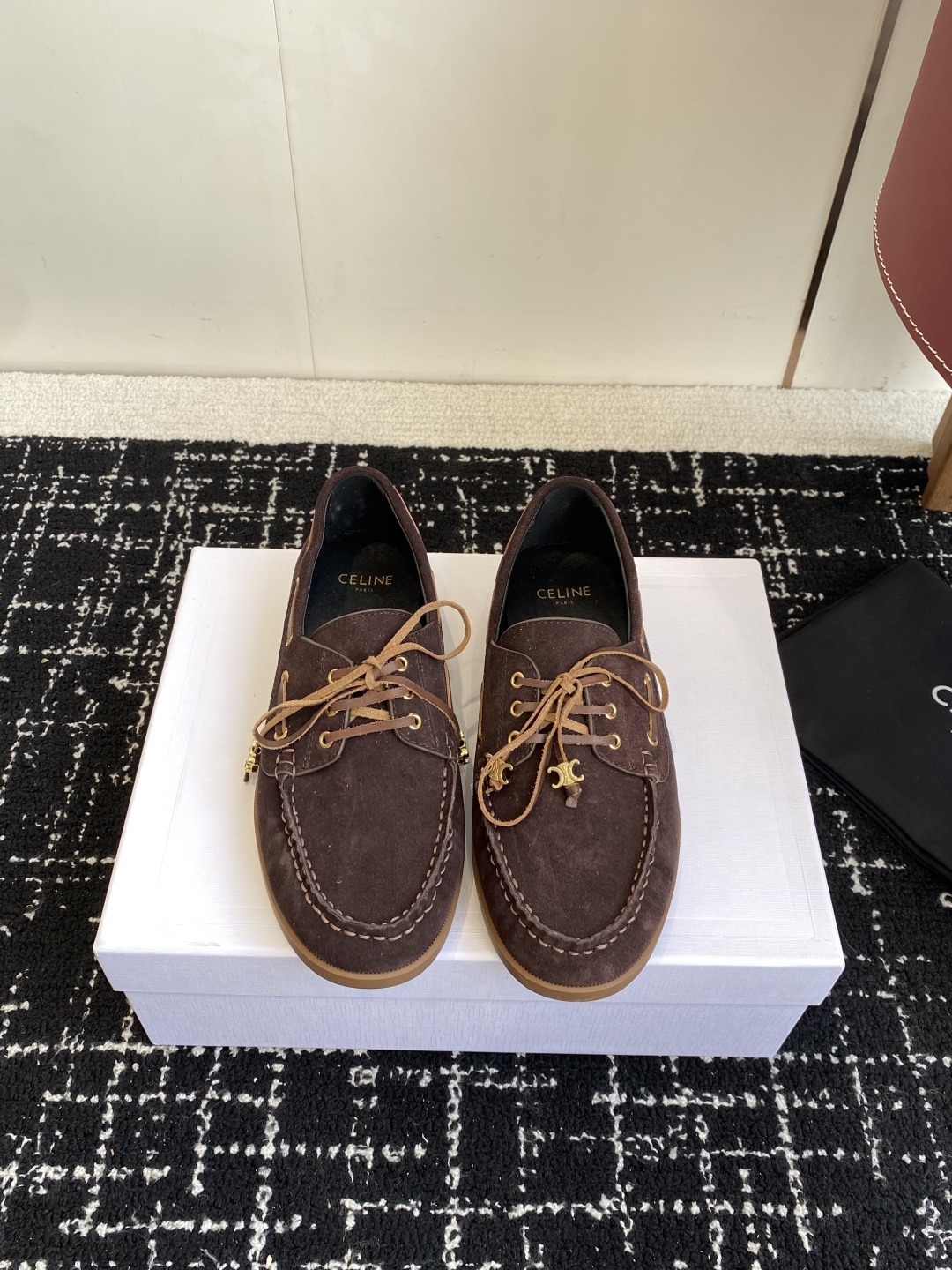 代购级Celine 25ss 新款 一脚蹬乐福鞋今年必须要入手一双celine乐福鞋 ,复古风经典款 超