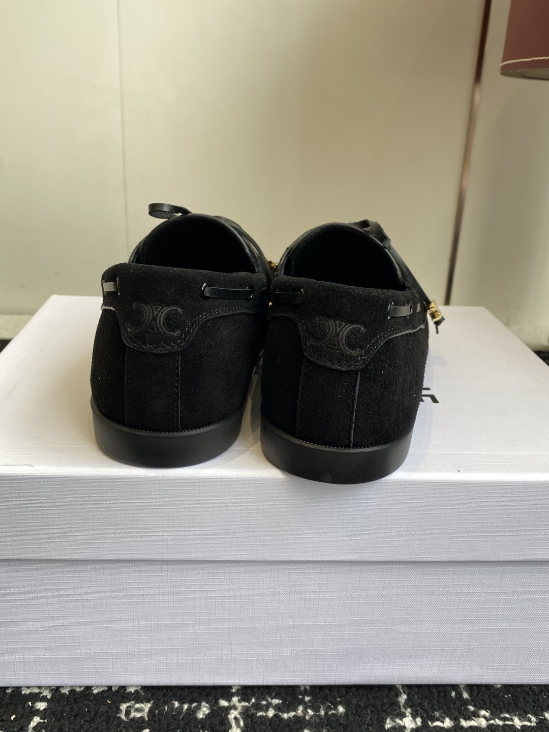 代购级Celine 25ss 新款 一脚蹬乐福鞋今年必须要入手一双celine乐福鞋 ,复古风经典款 超