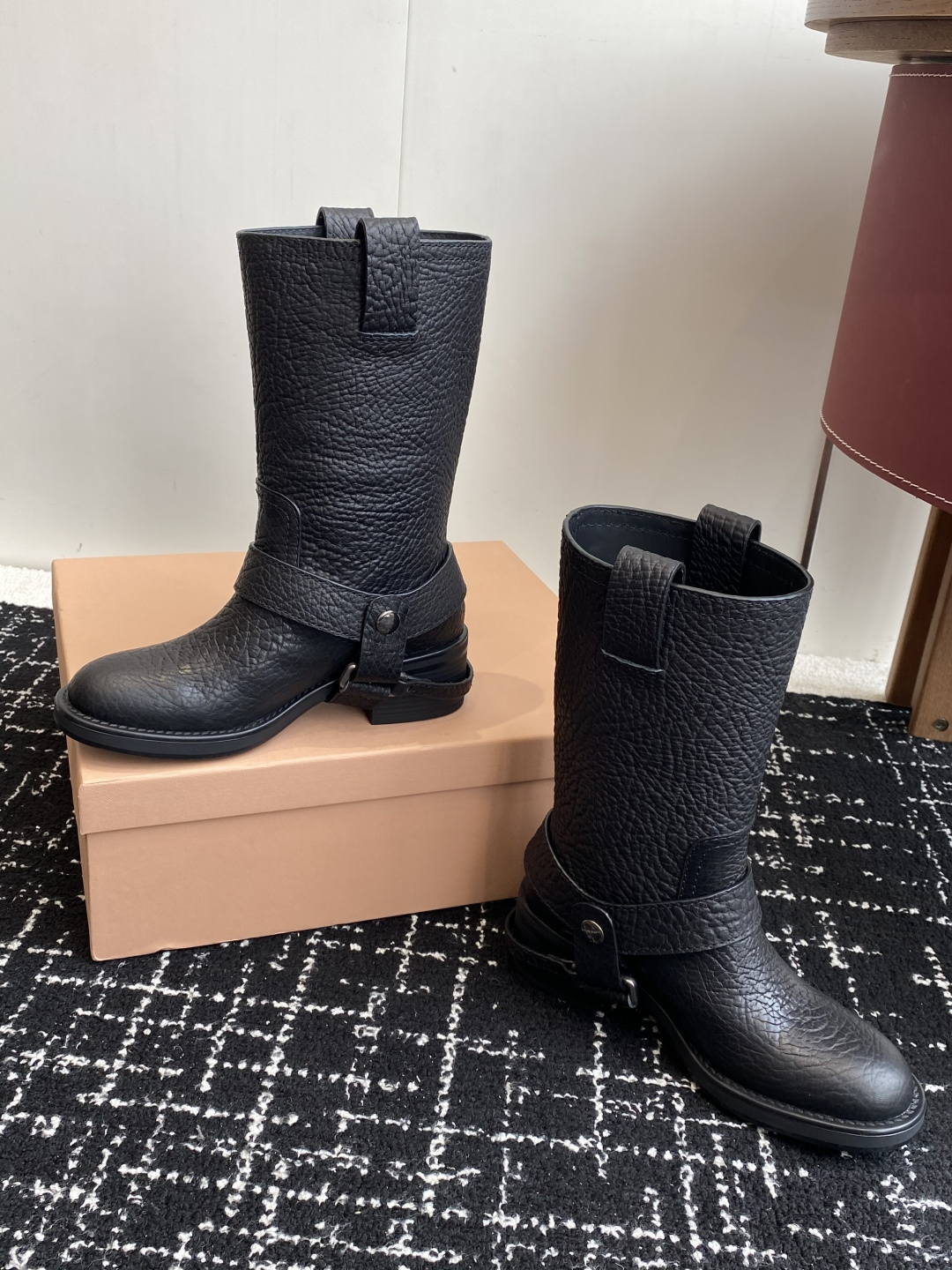 miu miu fw25 new arrival～ 缪缪 25ss 秋冬新款厚底 短靴 骑士靴简约鞋面点