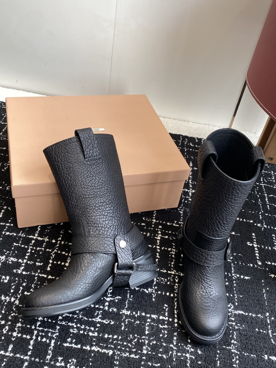 miu miu fw25 new arrival～ 缪缪 25ss 秋冬新款厚底 短靴 骑士靴简约鞋面点
