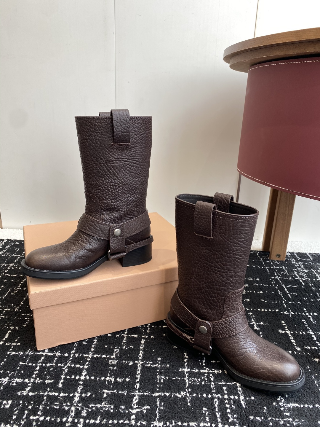 miu miu fw25 new arrival～ 缪缪 25ss 秋冬新款厚底 短靴 骑士靴简约鞋面点