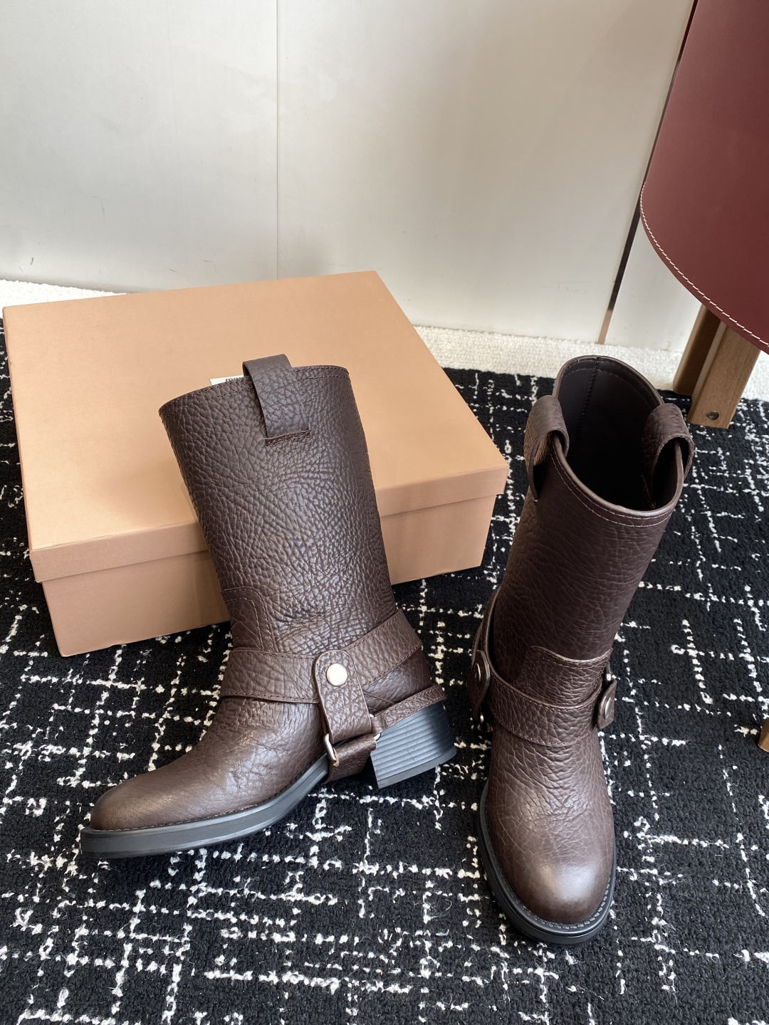 miu miu fw25 new arrival～ 缪缪 25ss 秋冬新款厚底 短靴 骑士靴简约鞋面点