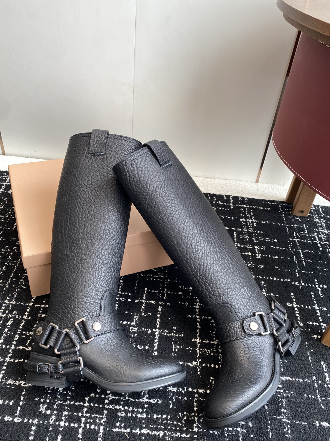 miu miu fw25 new arrival～ 缪缪 25ss 秋冬新款厚底 短靴 骑士靴简约鞋面点