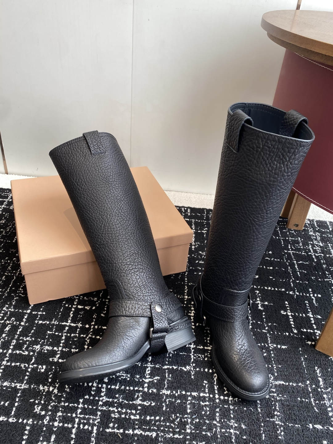 miu miu fw25 new arrival～ 缪缪 25ss 秋冬新款厚底 短靴 骑士靴简约鞋面点