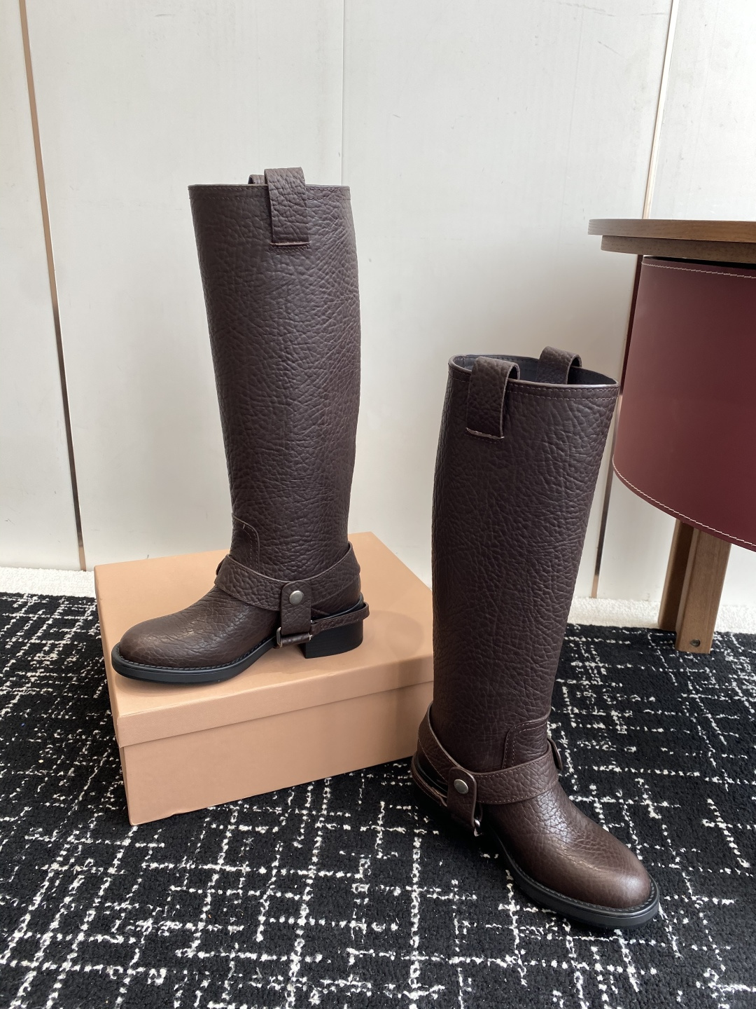 miu miu fw25 new arrival～ 缪缪 25ss 秋冬新款厚底 短靴 骑士靴简约鞋面点