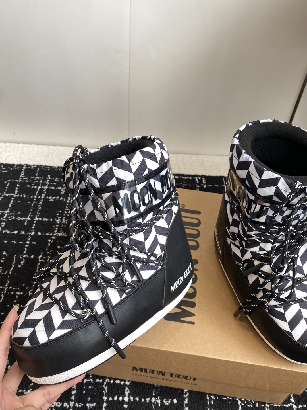 代购级Moon Boot2025vs秋冬最新款雪地靴系列……丑萌雪地短靴忘了UGG吧,时髦人都在穿Moo