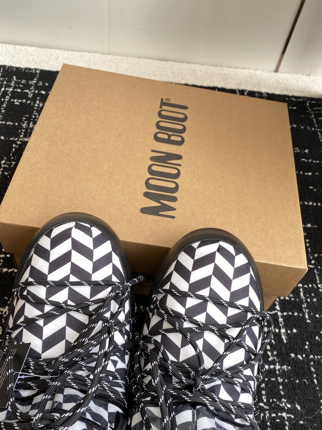代购级Moon Boot2025vs秋冬最新款雪地靴系列……丑萌雪地短靴忘了UGG吧,时髦人都在穿Moo