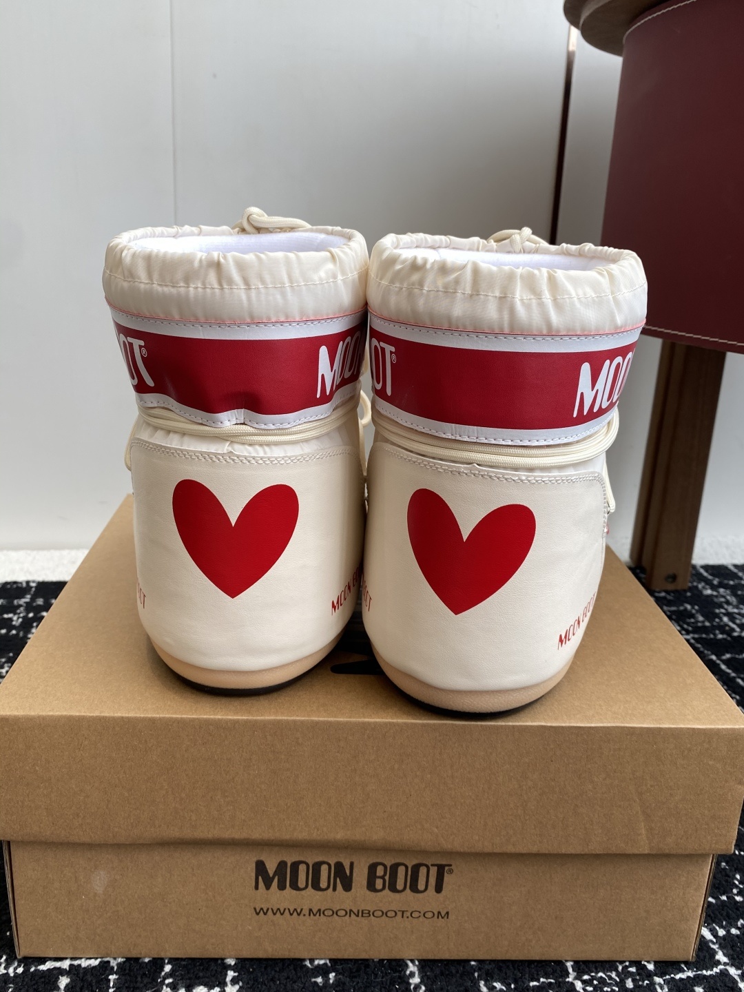 代购级Moon Boot2025vs秋冬最新款雪地靴系列……丑萌雪地短靴忘了UGG吧,时髦人都在穿Moo