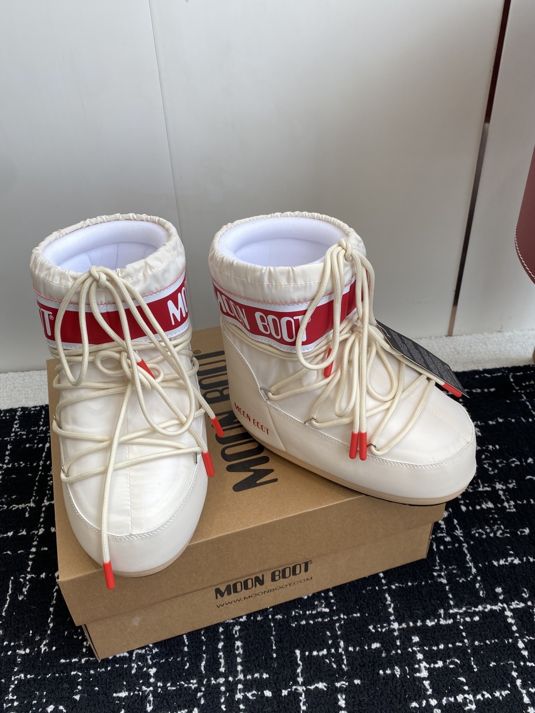 代购级Moon Boot2025vs秋冬最新款雪地靴系列……丑萌雪地短靴忘了UGG吧,时髦人都在穿Moo