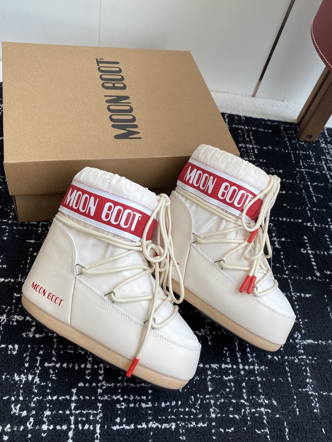 代购级Moon Boot2025vs秋冬最新款雪地靴系列……丑萌雪地短靴忘了UGG吧,时髦人都在穿Moo