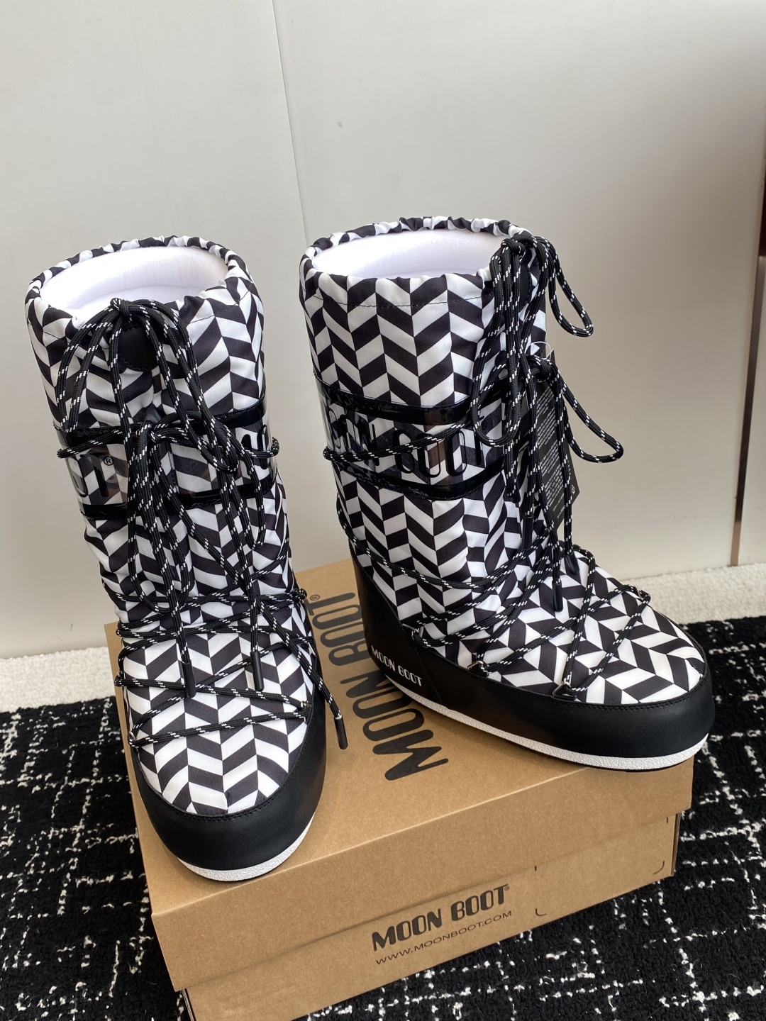 代购级Moon Boot2025vs秋冬最新款雪地靴系列……丑萌雪地短靴忘了UGG吧,时髦人都在穿Moo