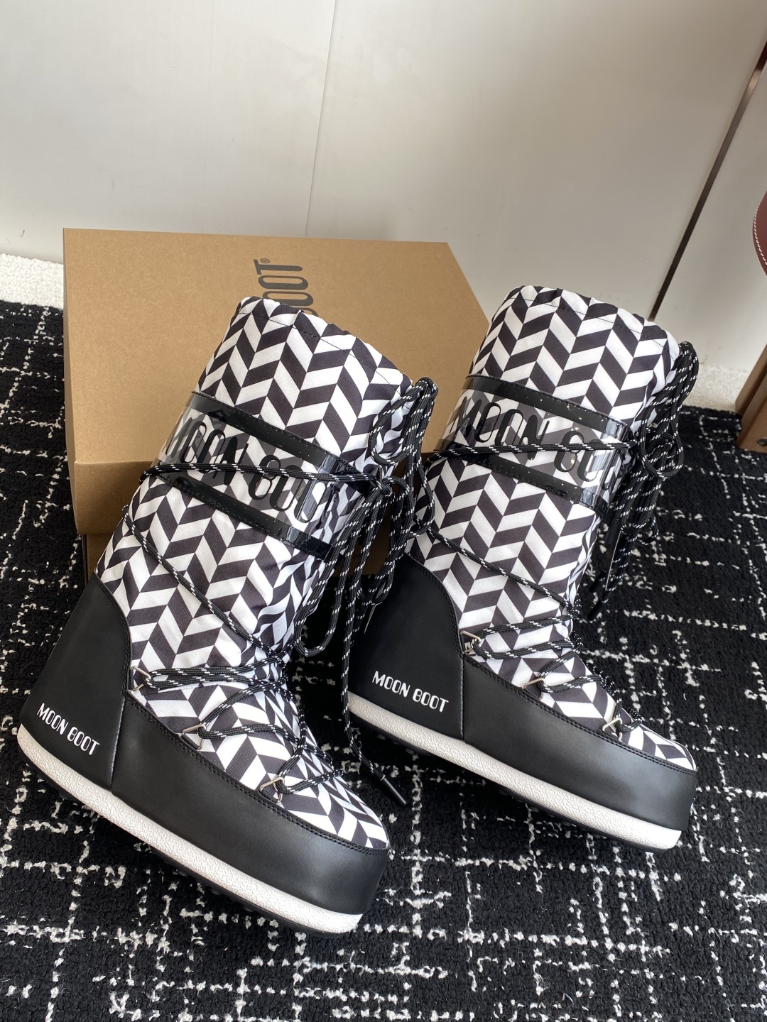 代购级Moon Boot2025vs秋冬最新款雪地靴系列……丑萌雪地短靴忘了UGG吧,时髦人都在穿Moo