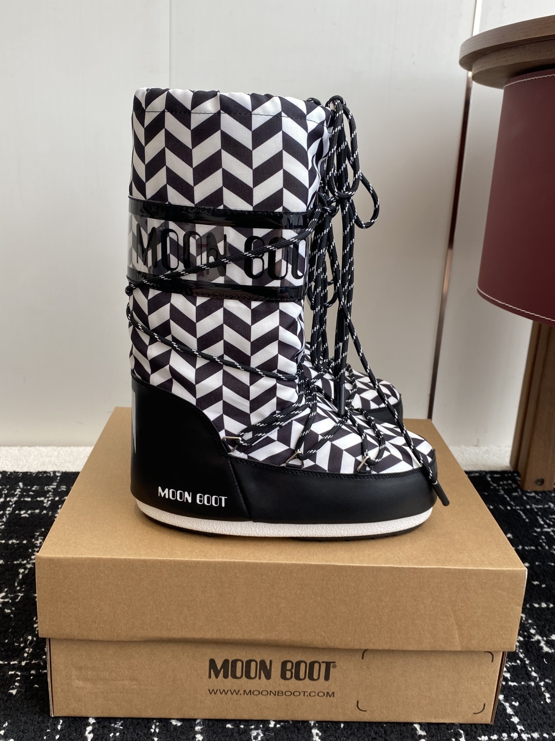 代购级Moon Boot2025vs秋冬最新款雪地靴系列……丑萌雪地短靴忘了UGG吧,时髦人都在穿Moo