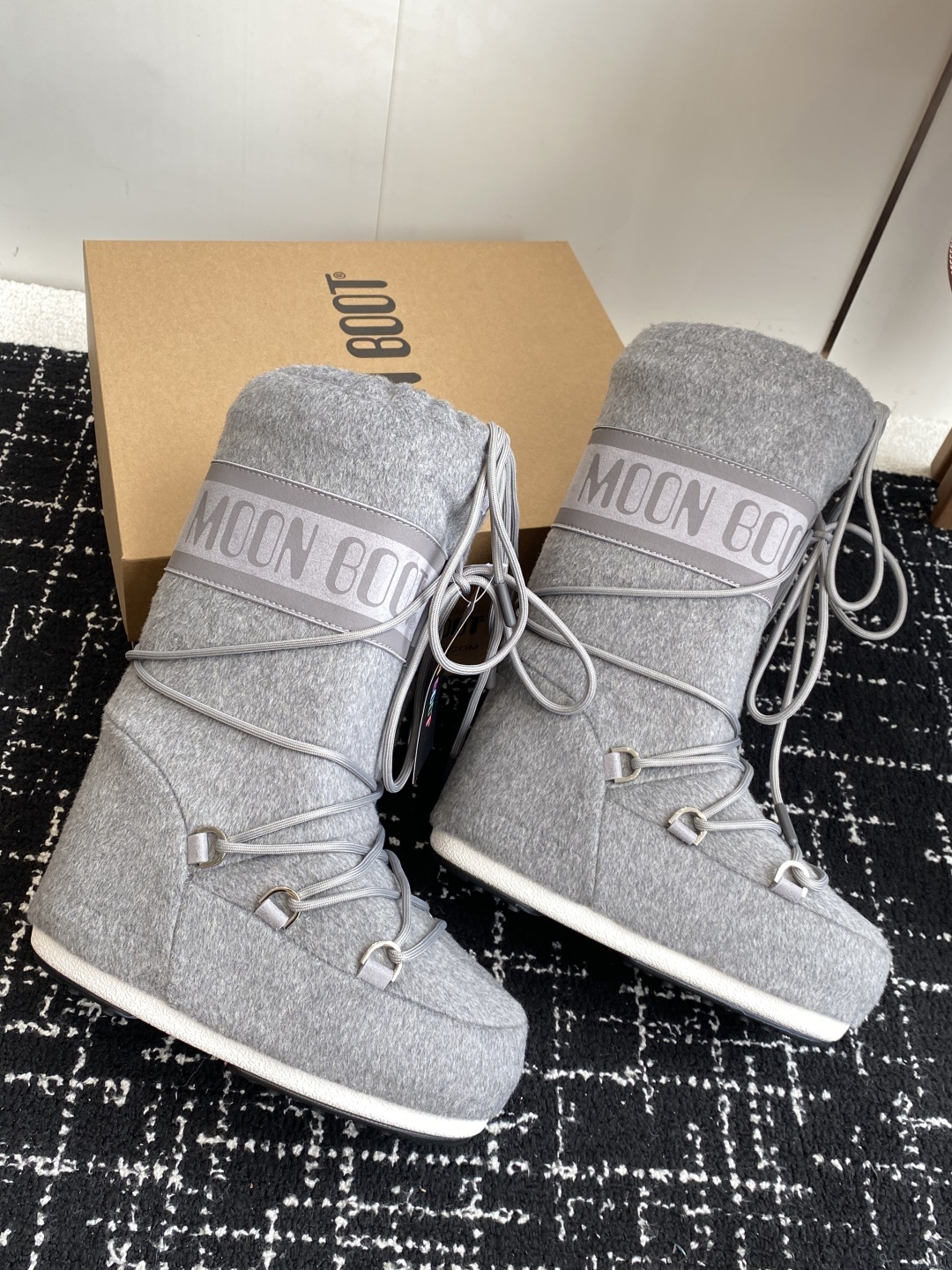 代购级Moon Boot2025vs秋冬最新款雪地靴系列……丑萌雪地短靴忘了UGG吧,时髦人都在穿Moo