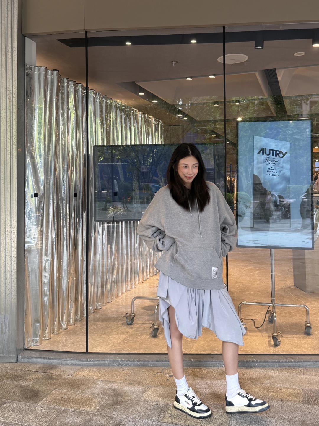 NO:682798,Upper foot picture reference, casual shoes/sports shoes, sneakers19860909上脚图 参考,休闲鞋/运动鞋,sneakers,Women's Shoes