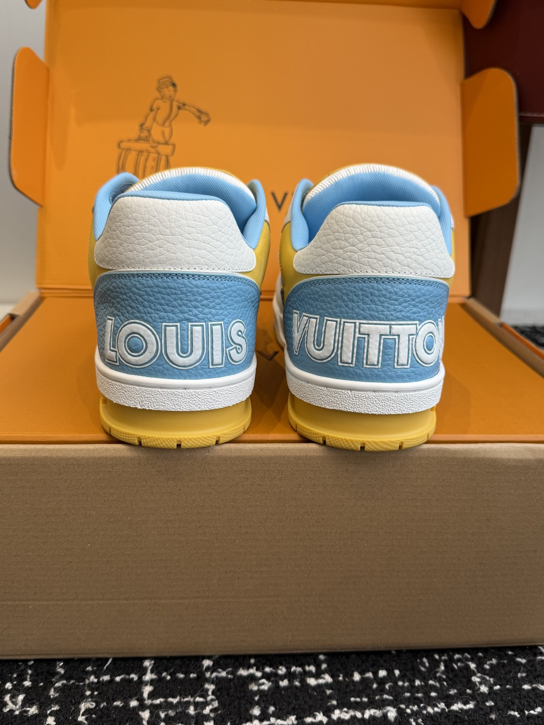 Louis Vuitton Louis Vuitton 25ss 驴家的 trainer板鞋，每个人都必须入的款，绝不后悔