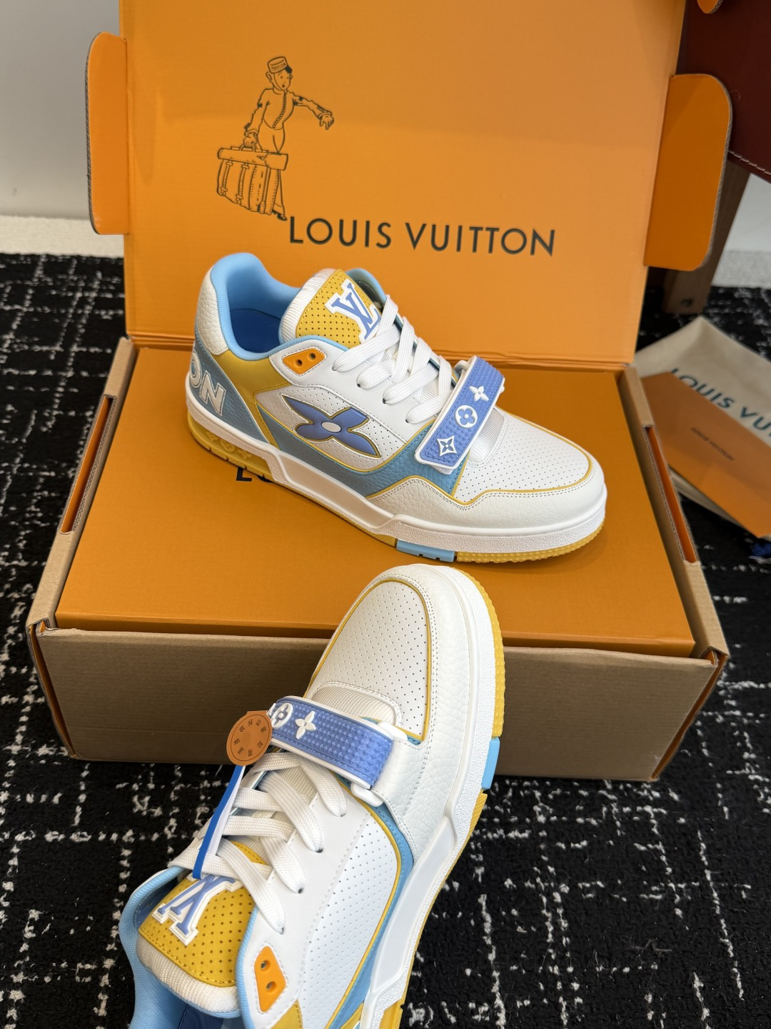 Louis Vuitton Louis Vuitton 25ss 驴家的 trainer板鞋，每个人都必须入的款，绝不后悔