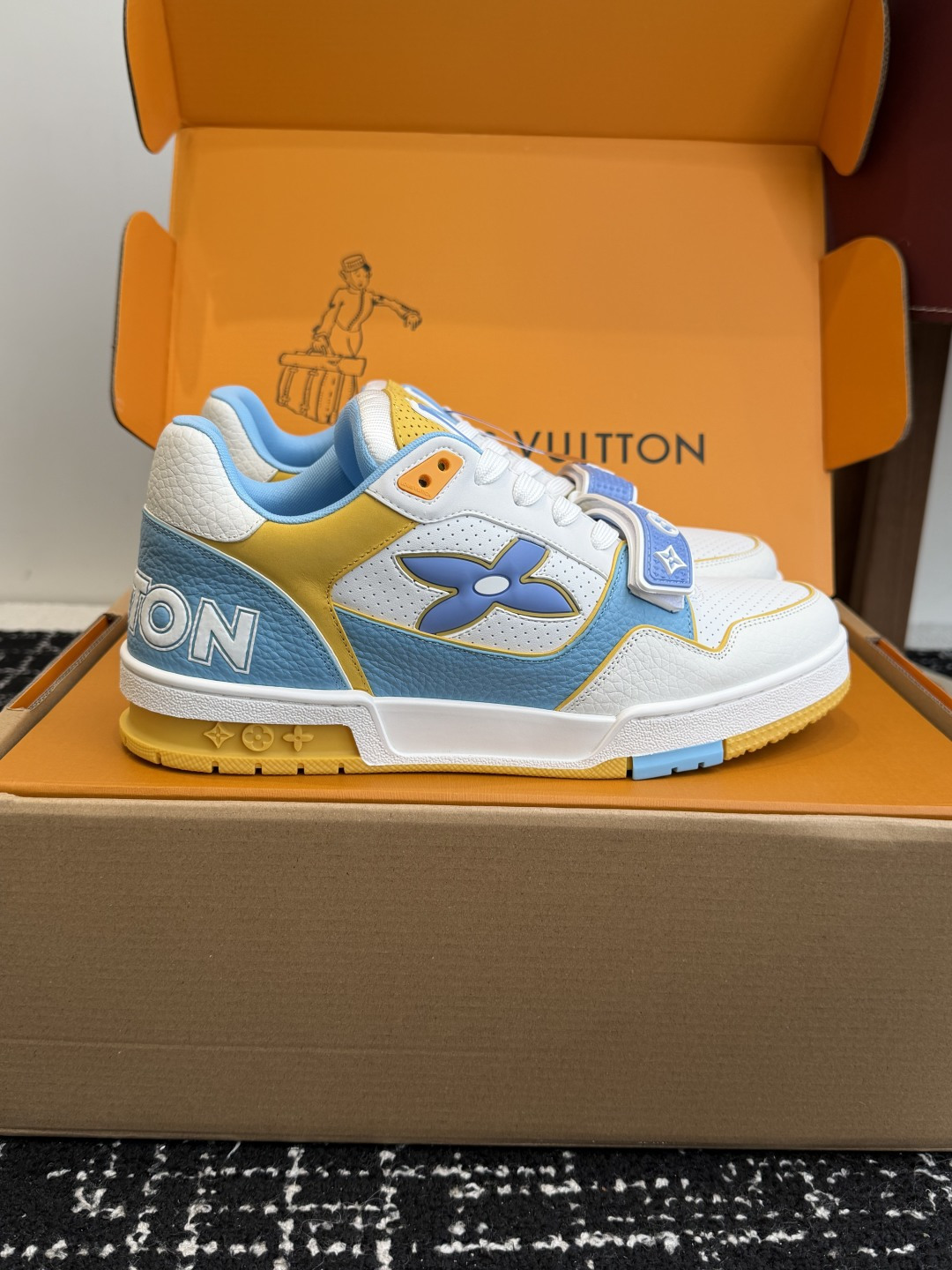 Louis Vuitton Louis Vuitton 25ss 驴家的 trainer板鞋，每个人都必须入的款，绝不后悔