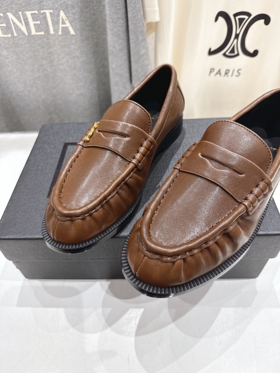 高版本出厂 SAINT LAURENT/圣罗兰YSL 25ss爆款平底玛丽珍一脚蹬乐福鞋,2025全新升