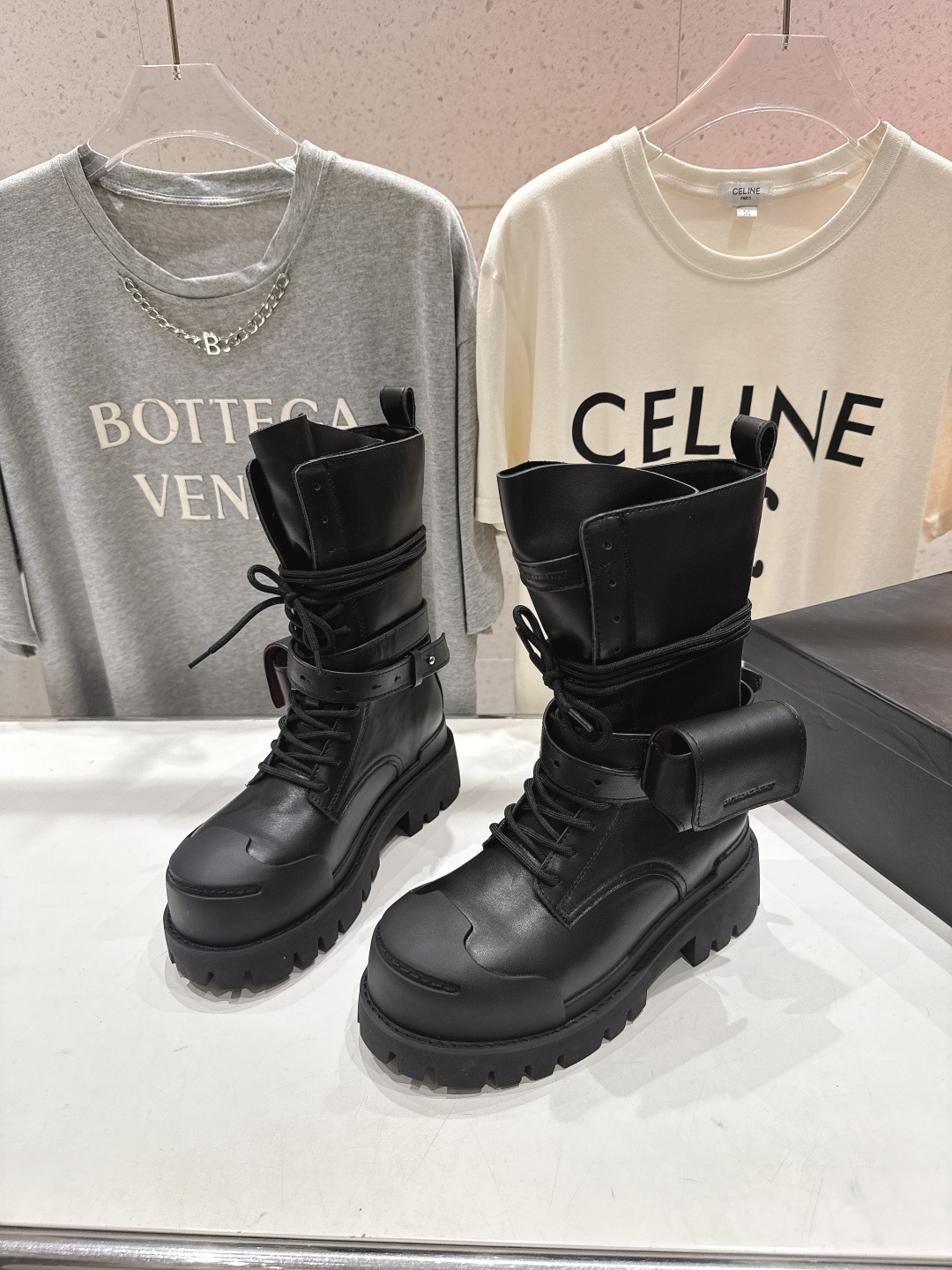 高版本出厂 🆕超🔥小众品牌DYMONLATRY 2025ss秋冬新款厚底工装靴马丁靴绑带中靴自带厚底增高