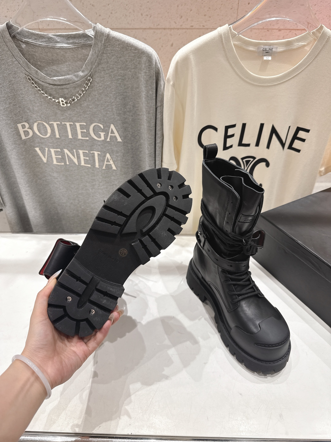 高版本出厂 🆕超🔥小众品牌DYMONLATRY 2025ss秋冬新款厚底工装靴马丁靴绑带中靴自带厚底增高