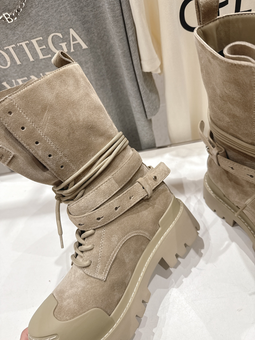 高版本出厂 🆕超🔥小众品牌DYMONLATRY 2025ss秋冬新款厚底工装靴马丁靴绑带中靴自带厚底增高