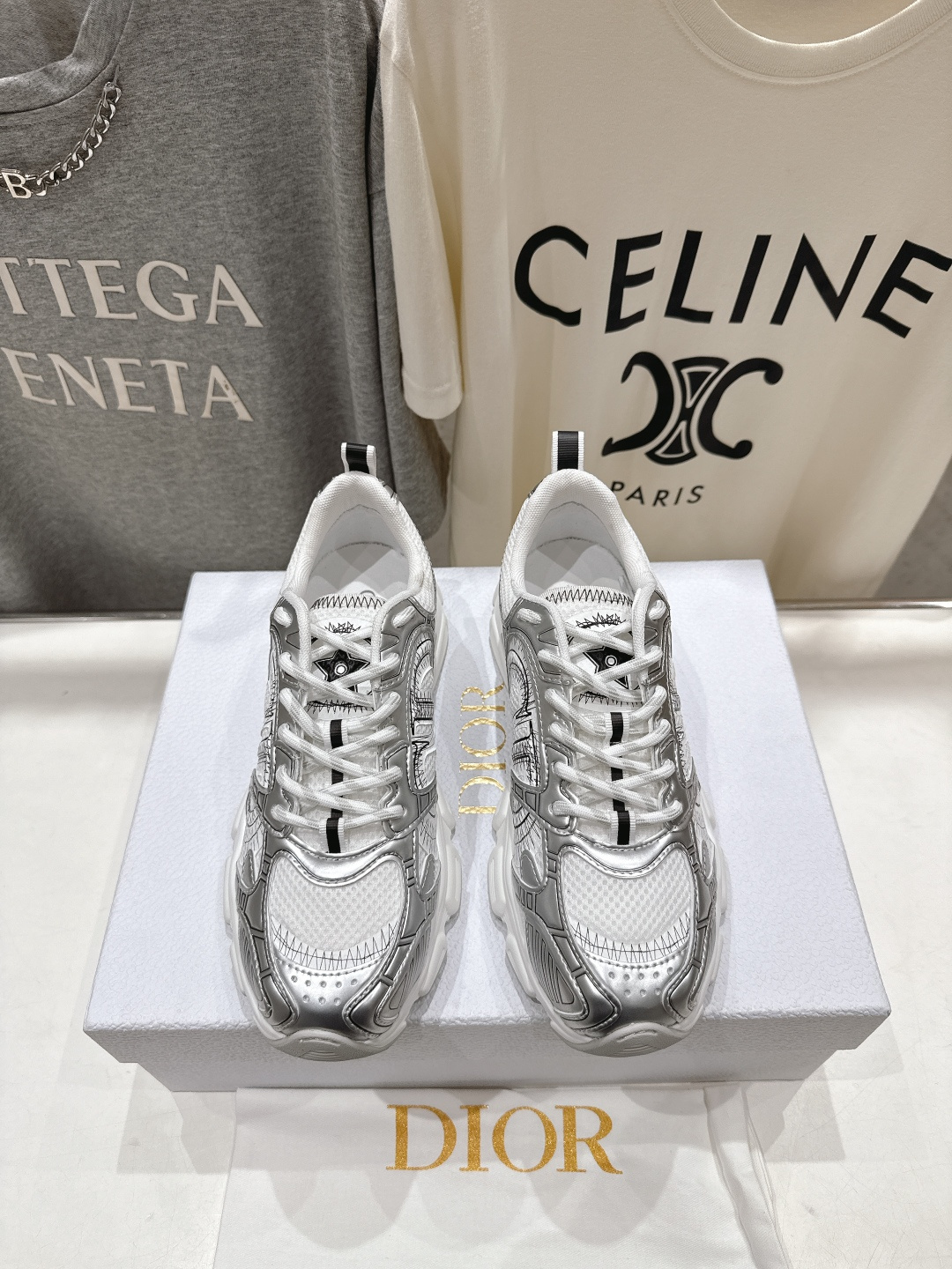 市场高版本 Dior*迪奥D家2025ss秋冬新款厚底休闲运动鞋老爹鞋，融入d家高定精神诠释经典跑鞋！原