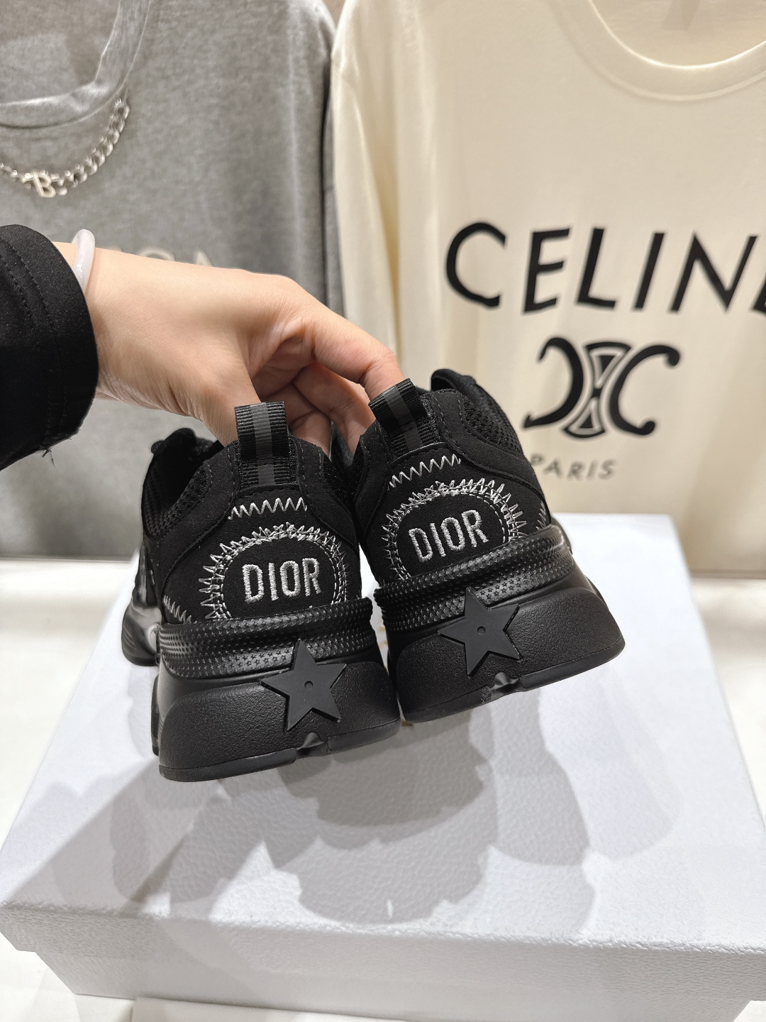 市场高版本 Dior*迪奥D家2025ss秋冬新款厚底休闲运动鞋老爹鞋，融入d家高定精神诠释经典跑鞋！原