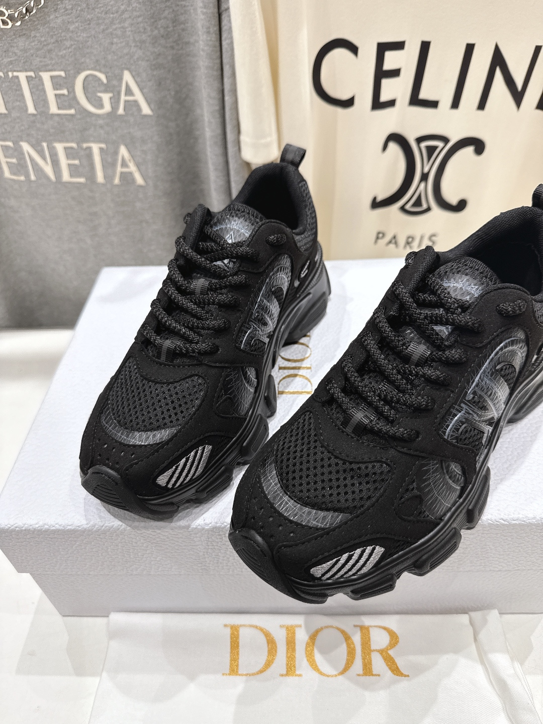 市场高版本 Dior*迪奥D家2025ss秋冬新款厚底休闲运动鞋老爹鞋，融入d家高定精神诠释经典跑鞋！原